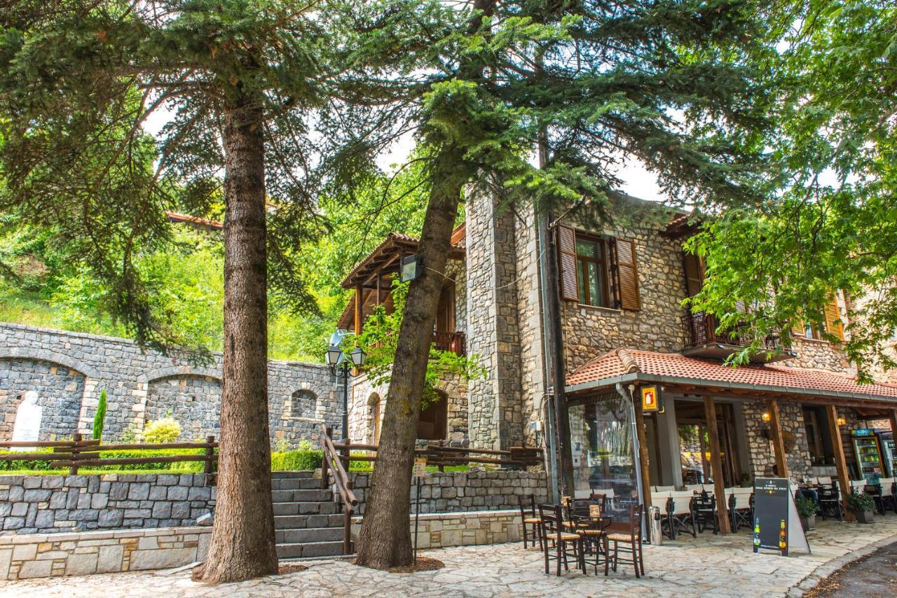 «Σκλάβας Χνάρι» Παραδοσιακός Ξενώνας Lägenhet Magouliana Exteriör bild